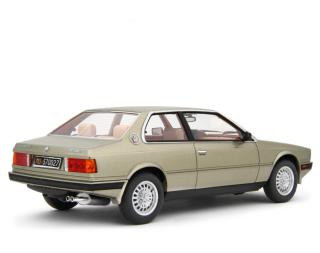 Maserati 2.0 Biturbo 1982-83 Smoky Quartz Metallizzato Argento Medio Laudoracing 1:18 Resinemodell (Türen, Motorhaube... nicht zu öffnen!)